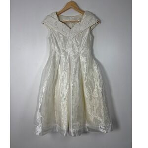 Vintage Jessica McClintock Girl 12 Dress Ivory Organza Embroidered Portrait Sash